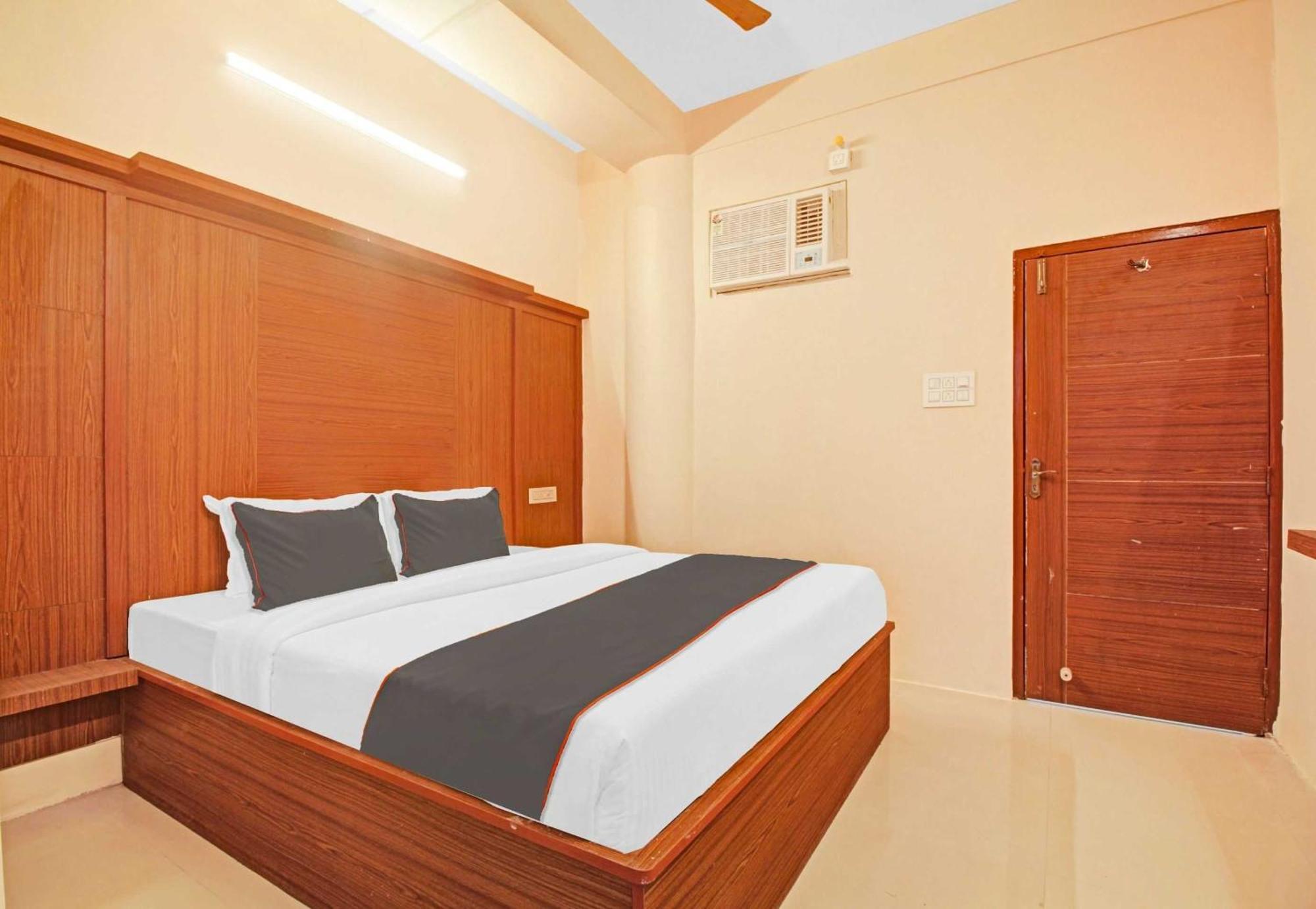 Super Collection O Hotel Aqua Villa Near Netaji Subhash Chandra Bose International Airport Gauripur  Екстериор снимка