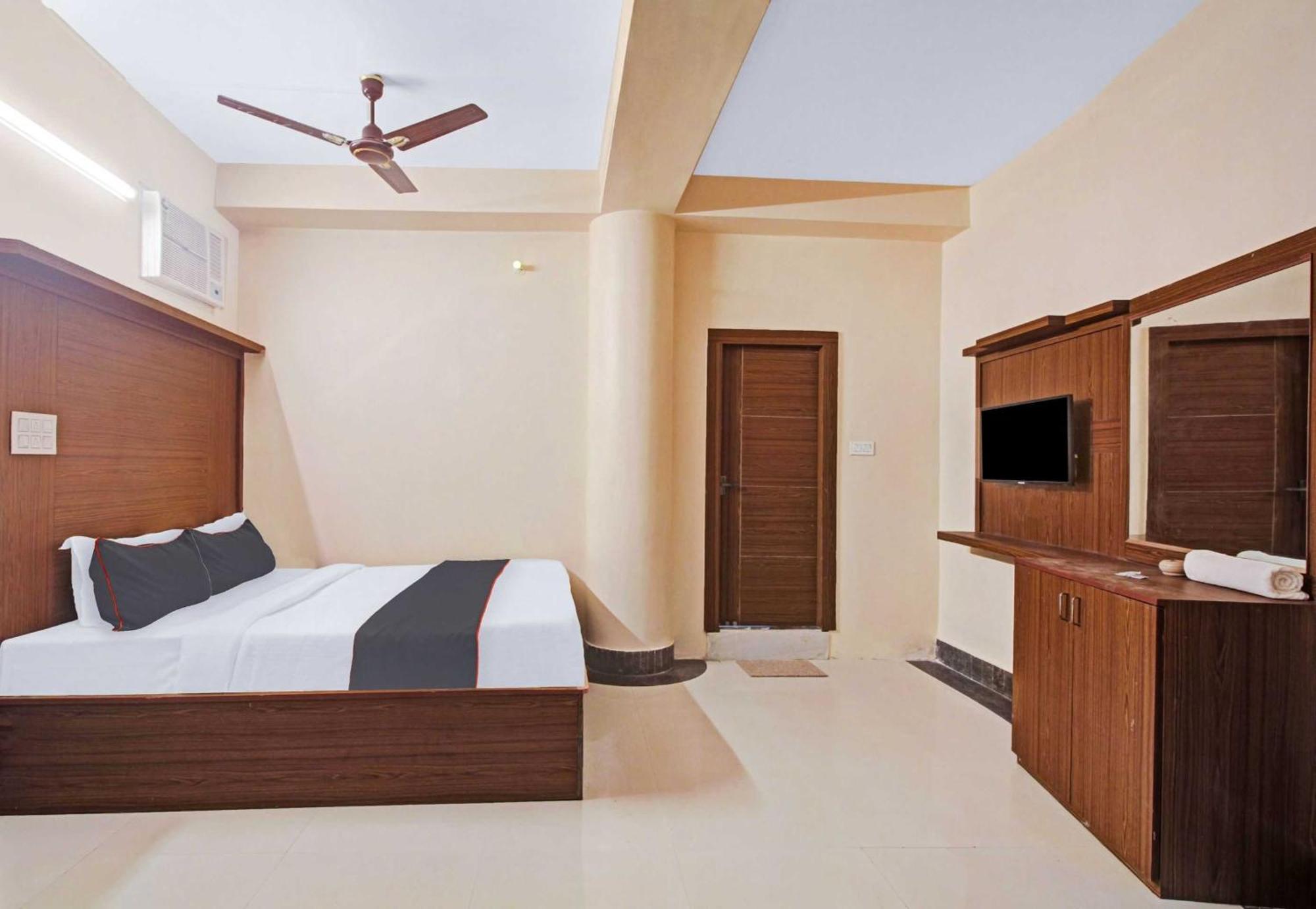 Super Collection O Hotel Aqua Villa Near Netaji Subhash Chandra Bose International Airport Gauripur  Екстериор снимка